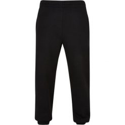 Spodnie do biegania Urban Classics Ultra Heavy. Czarne spodnie sportowe męskie Urban Classics, m, bez wzorów, do biegania. Za 274.00 zł.