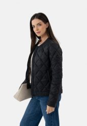 Krótka, pikowana kurtka J-MANOLA. Czarne kurtki damskie Volcano, xxl, bez wzorów, z jeansu, bez kaptura. Za 249.99 zł.