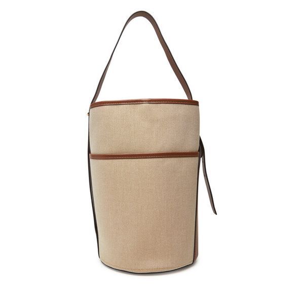 Torebka Furla. Brązowe torebki do ręki damskie Furla, bez wzorów, klasyczne, bez dodatków. Za 899.99 zł.