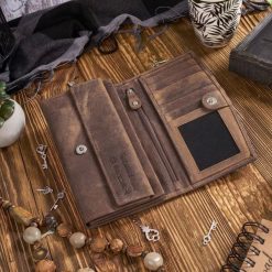 Paolo Peruzzi Portfel damski skórzany vintage T-01-BR. Portfele damskie Paolo Peruzzi, bez wzorów. Za 141.44 zł.