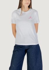 Koszulka crop top Kobieta ONLY ONLADELINA S/S TEE CS JRS. Białe t-shirty damskie Only, m, bez wzorów, z bawełny, klasyczne, bez kołnierzyka. Za 127.70 zł.