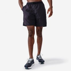 Spodenki do biegania męskie Kiprun Run 500 Dry. Czarne krótkie spodenki sportowe męskie KIPRUN, m, bez wzorów, z elastanu, do biegania. Za 59.99 zł.