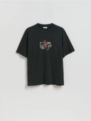 T-shirt comfort z nadrukiem - jasny zielony. Zielone t-shirty męskie Reserved, l, bez wzorów, z bawełny, bez kołnierzyka. Za 59.99 zł.