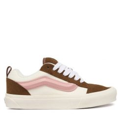 Tenisówki Vans. Trampki i tenisówki damskie Vans, bez wzorów, bez zapięcia. Za 399.99 zł.