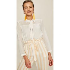 Answear - Koszula Stripes Vibes. Szare koszule damskie ANSWEAR, z poliesteru, casualowe, z klasycznym kołnierzykiem, z długim rękawem. W wyprzedaży za 79.90 zł.