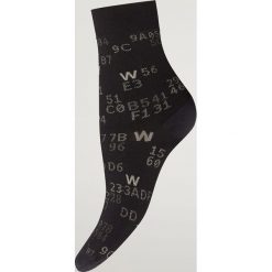 Skarpety Matrix WOLFORD. Skarpety damskie Wolford, bez wzorów. Za 119.00 zł.