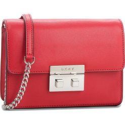 Torebka DKNY - Ann Sm Shoulder Fla R82EW474 Rouge RGE. Czerwone torebki do ręki damskie DKNY, ze skóry. Za 849.00 zł.