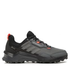 Trekkingi adidas. Szare obuwie sportowe damskie Adidas, trekkingowe, gore-tex. Za 379.99 zł.