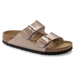 Klapki damskie BIRKENSTOCK ARIZONA BF COPPER. Brązowe klapki damskie Birkenstock, bez wzorów, z materiału, eleganckie, bez obcasa. Za 329.99 zł.
