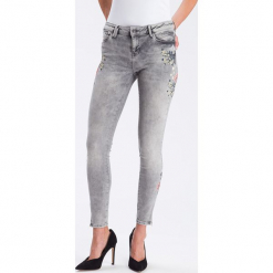 Dżinsy "Giselle" - Super Skinny fit - w kolorze jasnoszarym. Szare jeansy damskie Cross Jeans. W wyprzedaży za 136.95 zł.