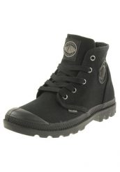 Buty sportowe Sneakersy damskie, Palladium Pampa Hi. Czarne obuwie sportowe damskie Palladium, bez wzorów, z materiału, trekkingowe. Za 359.65 zł.