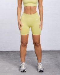 Szorty Sculpt Scrunch - Żółty. Żółte szorty sportowe damskie JOY STUDIO, l, bez wzorów, z materiału, z podwyższonym stanem, na fitness i siłownię. Za 168.00 zł.