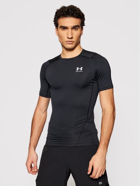 Under Armour Koszulka techniczna Ua HeatGear 1361518 Czarny Slim Fit. Czarne koszulki polo męskie Under Armour, m, bez wzorów, z syntetyku, bez ramiączek. Za 109.99 zł.
