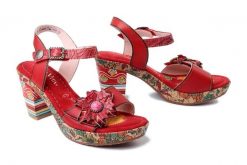 LAURA VITA 0007684 Nellao 31 rouge, sandały damskie. Czerwone sandały damskie Laura Vita, bez wzorów, ze skóry, bez obcasa, na obcasie, bez zapięcia. Za 399.90 zł.