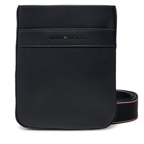 Saszetka Tommy Hilfiger. Czarne saszetki męskie Tommy Hilfiger, młodzieżowe, małe. Za 199.99 zł.