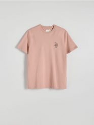 T-shirt regular z nadrukiem - brudny róż. Czerwone t-shirty męskie Reserved, l, bez wzorów, z bawełny, bez kołnierzyka. W wyprzedaży za 39.99 zł.