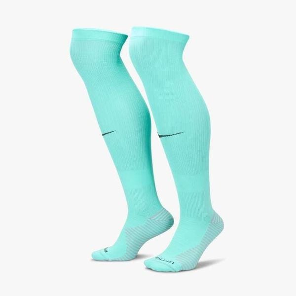 Skarpety piłkarskie Nike Strike Dri-FIT. Czarne skarpety męskie Nike, bez wzorów, z materiału. Za 99.85 zł.