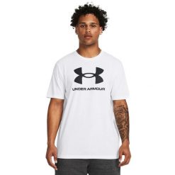 Koszulka fitness męska UNDER ARMOUR 1382911 z krótkim rękawem. Białe koszulki sportowe męskie Under Armour, m, bez wzorów, bez kołnierzyka, bez ramiączek, na fitness i siłownię. Za 69.99 zł.