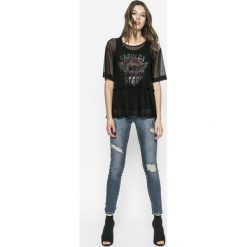 Guess Jeans - Top Fabulux. Topy damskie marki Guess Jeans. W wyprzedaży za 229.90 zł.