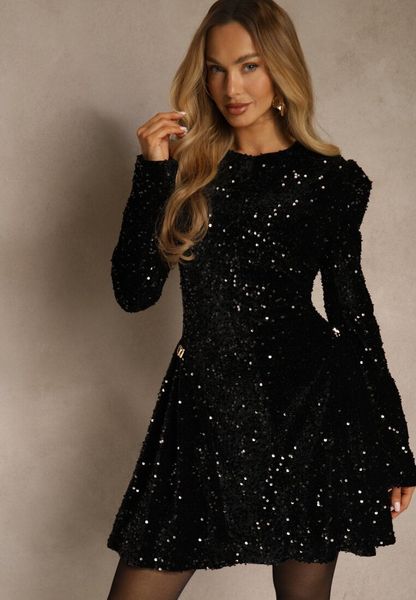 Czarna Koktajlowa Sukienka Zdobiona Cekinami i Geometrycznymi Ramionami Milefera. Czarne sukienki damskie Renee, na sylwestra, l, z aplikacjami, wizytowe, bez kołnierzyka, bez ramiączek, mini. Za 199.99 zł.