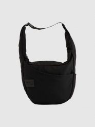 4F Torba na ramię - czarna Uniwersalny. Czarne plecaki damskie 4f, bez wzorów. Za 129.99 zł.