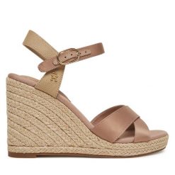 Espadryle Tommy Hilfiger. Czerwone sandały damskie Tommy Hilfiger, bez wzorów, bez obcasa, bez zapięcia. Za 239.99 zł.