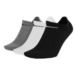 Skarpety Unisex Dla Dorosłych No Show Everyday (zestaw 3 Sztuk). Białe skarpety męskie Nike, bez wzorów. Za 113.99 zł.