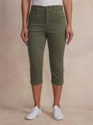 Damskie spodnie 3/4 TBS Sintacor. Zielone spodnie materiałowe damskie TBS, s, bez wzorów, z bawełny. Za 283.00 zł.
