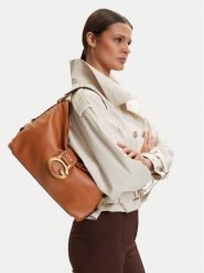 Guess Torebka Camden HWBB93 08180 Brązowy. Brązowe torebki do ręki damskie Guess, z aplikacjami, ze skóry, bez dodatków. Za 679.99 zł.