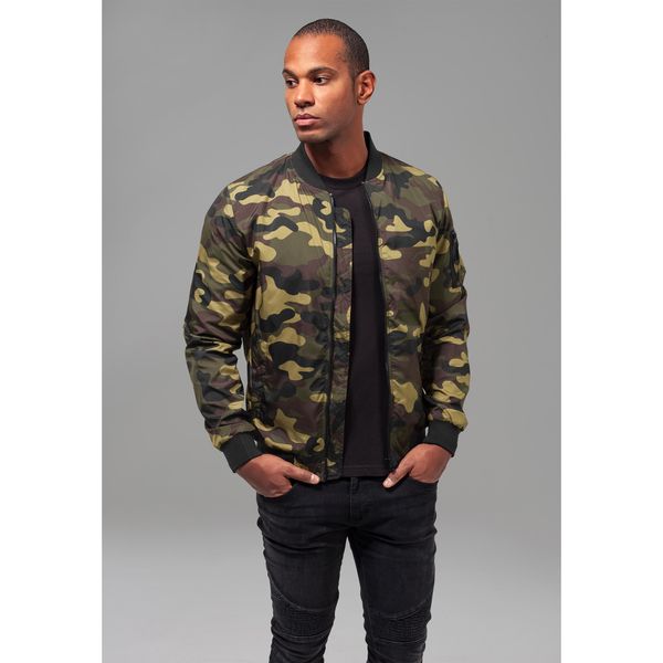 Parka Urban Classic camo light. Zielone kurtki męskie Urban Classics, l, bez wzorów, z materiału, eleganckie, bez kaptura. Za 212.25 zł.