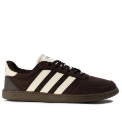 Buty damskie sportowe do chodzenia Adidas BREAKNET SLEEK. Białe obuwie sportowe damskie Adidas, bez wzorów, z materiału, tenisowe. Za 259.00 zł.