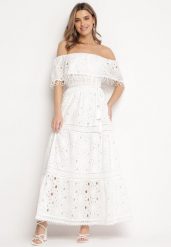 Biała Bawełniana Sukienka Maxi w Stylu Boho Ozdobiona Ażurowym Haftem Hellvia. Białe sukienki damskie Born2be, w ażurowe wzory, z bawełny, boho, bez kołnierzyka, bez ramiączek, maxi, rozkloszowane. Za 129.99 zł.