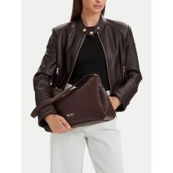 Torebka Nine West. Brązowe torebki do ręki damskie Nine West, bez wzorów, klasyczne, bez dodatków. Za 249.99 zł.