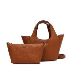 Torebka Guess. Brązowe torebki do ręki damskie Guess, z aplikacjami, klasyczne, bez dodatków. Za 449.99 zł.