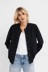 BOMBERKA KIM CZARNA L - Flawless. Czarne bluzy sportowe damskie Flawless, l, bez wzorów, z bawełny, bez kaptura. Za 440.00 zł.