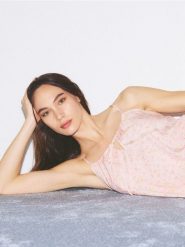 Wzorzysta koszula nocna - pastelowy róż. Czerwone koszule nocne damskie Reserved, l, bez wzorów, z tkaniny. Za 99.99 zł.