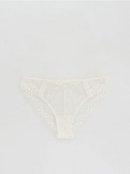 Koronkowe majtki figi - złamana biel. Figi damskie Reserved, l, bez wzorów, z dzianiny. Za 49.99 zł.