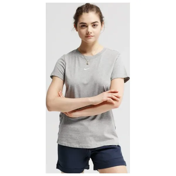 Nike Koszulka Ss W Nsw Logo Tape , szary, rozmiar M. Szare t-shirty damskie Nike, m, z aplikacjami, z bawełny, wizytowe, bez kołnierzyka. W wyprzedaży za 79.99 zł.