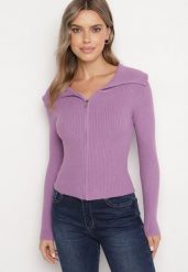 Fioletowy Dopasowany Kardigan w Prążki Zapinany na Suwak z Szerokim Kołnierzem Zinleina. Fioletowe kardigany damskie Born2be, s, bez wzorów, z jeansu, biznesowe. Za 44.99 zł.
