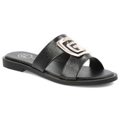 Czarne Klapki Filippo Modne Obuwie Damskie. Czarne klapki damskie Filippo, z aplikacjami, eleganckie, bez obcasa. Za 129.00 zł.