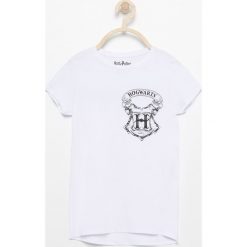 T-shirt harry potter - Biały. T-shirty i topy dla dziewczynek marki Reserved. W wyprzedaży za 24.99 zł.