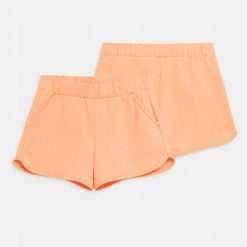 SPODENKI DZIEWCZĘCE 4F DZIECIĘCE JUNIOR KRÓTKIE POMARAŃCZOWE. Brązowe spodenki dla dziewczynek 4f, bez wzorów, z bawełny, sportowe. Za 29.00 zł.