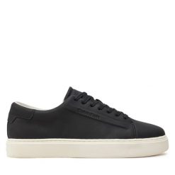 Sneakersy Calvin Klein. Czarne trampki i tenisówki chłopięce Calvin Klein, bez wzorów, bez zapięcia. Za 289.99 zł.
