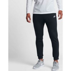 Nike Spodnie Men`s Sportswear Jogger czarny r. L (804408 010). Spodnie sportowe męskie marki Nike. Za 144.90 zł.