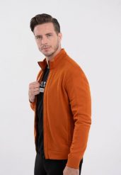 Bluza bawełniana ze stójką B-KAD. Brązowe bluzy męskie Volcano, m, bez wzorów, z bawełny, bez kaptura. Za 169.99 zł.