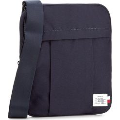 Saszetka TOMMY HILFIGER - Tommy Crossover AM0AM02610 413. Niebieskie saszetki męskie Tommy Hilfiger, z materiału, młodzieżowe. W wyprzedaży za 189.00 zł.