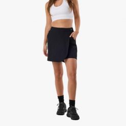 Spódnica turystyka damska Swedemount Trondheim Trekking Skort wodoodporna. Czarne spódnice damskie SWEDEMOUNT, bez wzorów, sportowe, sportowe. Za 249.99 zł.