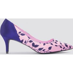 NA-KD Shoes Satynowe czółenka na średnim obcasie - Pink,Multicolor. Różowe czółenka damskie NA-KD Shoes, z satyny. W wyprzedaży za 70.98 zł.
