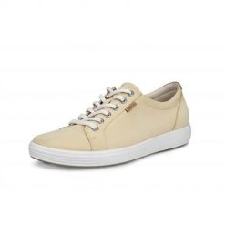 Buty do chodzenia damskie Ecco Sneaker Soft 7. Białe obuwie sportowe damskie ecco, bez wzorów, z jeansu, trekkingowe. Za 718.00 zł.