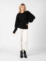 Silvian Heach Sweter "Joconde" | PGA22111 | Kobieta | Czarny. Czarne swetry damskie Silvian Heach, xs, bez wzorów, z dzianiny, bez kołnierzyka, bez ramiączek, bez kaptura. W wyprzedaży za 189.00 zł.